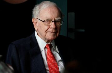 バフェット氏、自社株買い250億ドルの正当性強調
