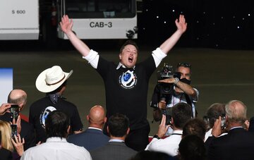 スペースXのIPO、マスク氏に常識は通用せず