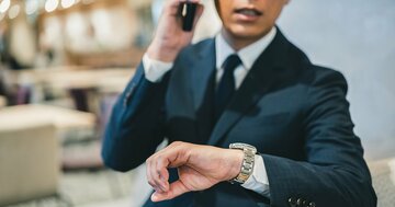 仕事がデキる人は忙しくてもやっている！スマホの賢い使い方は「情報収集と健康維持」
