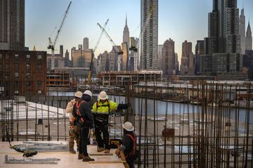活況の米建設業界、不足する労働者