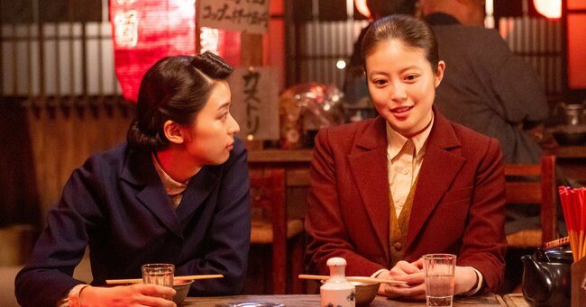 「猫かぶっちゅうと疲れるわー」“猫の手記者”のぶ×猫かぶり女子×イケボ上司!昭和新聞社、ここから始まる新しいお仕事編【あんぱん第66回レビュー】