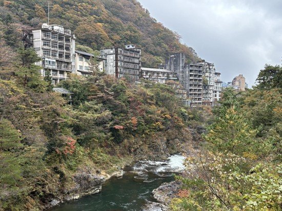 鬼怒川温泉の廃墟ホテル群が暗示する「インバウンド依存」の観光地の末路