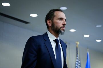 トランプ氏が忠誠望む最高裁、大統領免責どう判断