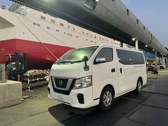 東京から神戸のフェリーターミナルまで550キロ。今回は渋滞もなくサクッと来られました。ここまでの燃費はオンボードで1リットルあたり11.6キロでした