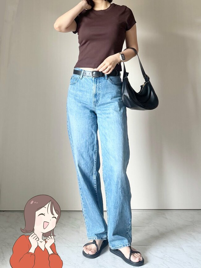 「色違いで3枚持ってます」「去年に引き続きリピート」ユニクロの“レビュー絶賛Tシャツ”デザインも着心地もバツグンです!「脚が長く見えます」「着痩せして見えました」《着用レビュー》