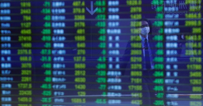 コロナショックで消費減税論、政治的思惑も 現金給付の声強まる