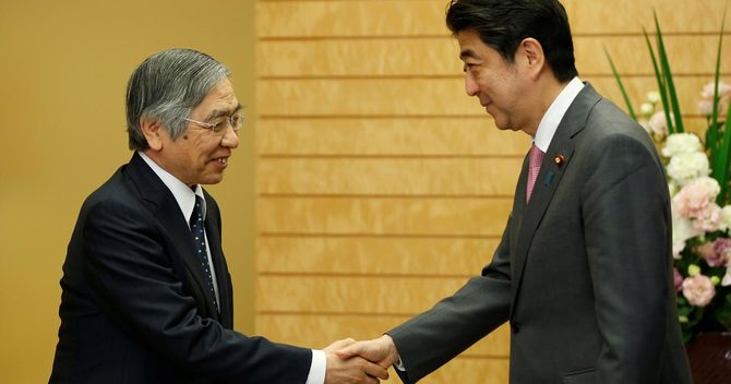 安倍晋三首相と黒田日銀総裁