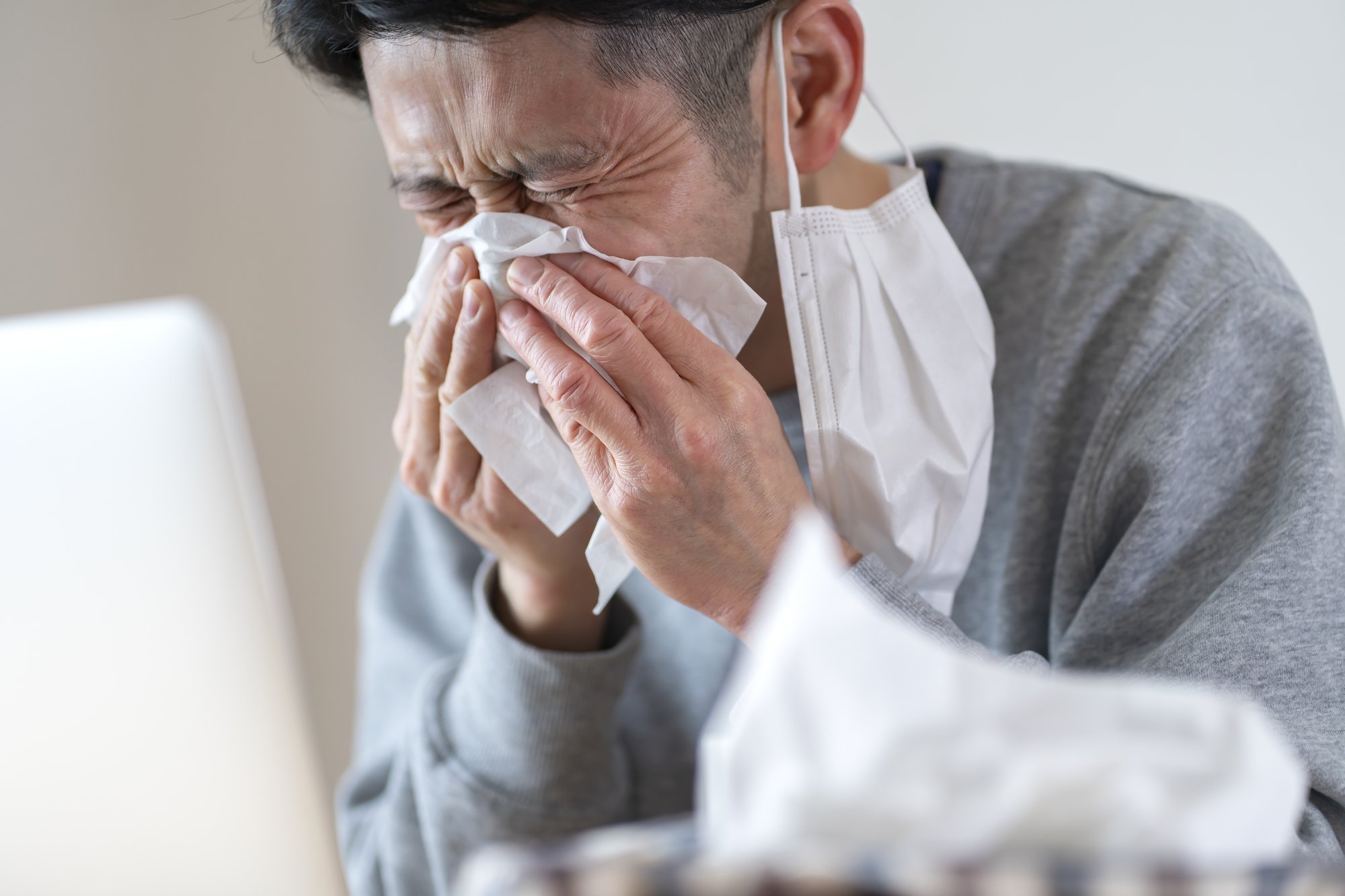 花粉症の人は必見!食習慣でつらさを軽減する方法、「肉の食べ過ぎは禁物」のワケは?