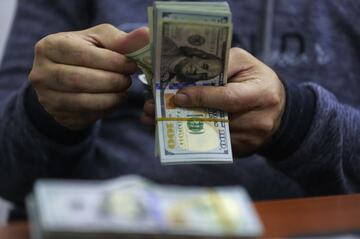 米、イラクへのドル輸送停止　親イラン民兵組織に圧力