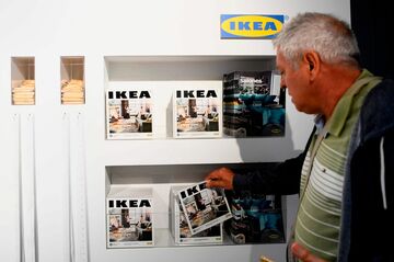イケアの年次カタログ消える、70年の歴史に幕
