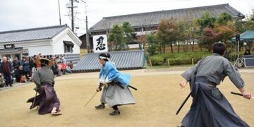 京都の「東映太秦映画村」のチケットを割引料金で購入する方法を紹介！「クラブオフ」のクーポンを使えるクレジットカードなど、お得な割引を比較！