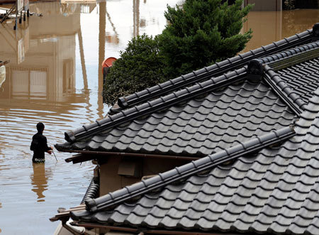 西日本を中心に記録的豪雨で大きな被害が出た