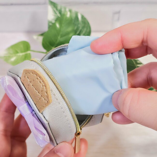 フランフランで売ってそう!ダイソー姉妹店の“香水ボトルみたいなエコバッグ”かわいすぎて何個もほしくなる!