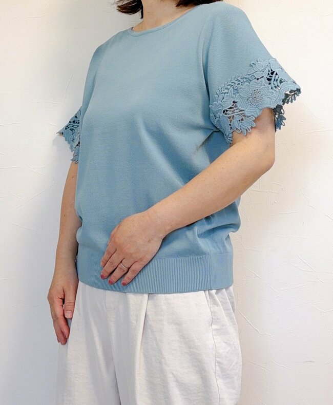 快適すぎて全色ほしい…！ハニーズの“ひんやりトップス”夏のおでかけに手放せない！「触った瞬間ひんやり」「レースの部分がオシャレ」【購入レビュー】