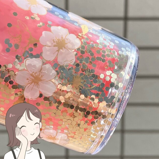 店舗で見つけたらラッキー!スタバ新作の「キラキラ輝くタンブラー」桜のデザインが可愛すぎる…!