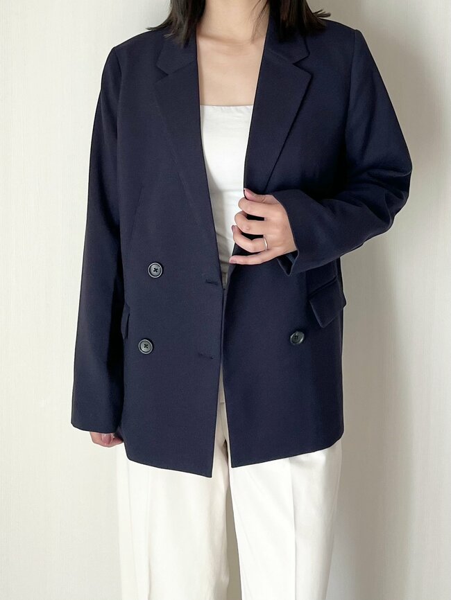 「毎年定番化して！」GUの“高見えジャケット”きれいめにもカジュアルにも着回せて天才すぎる！「ニットやスウェットにも合わせやすい」「オシャレで素晴らしい」