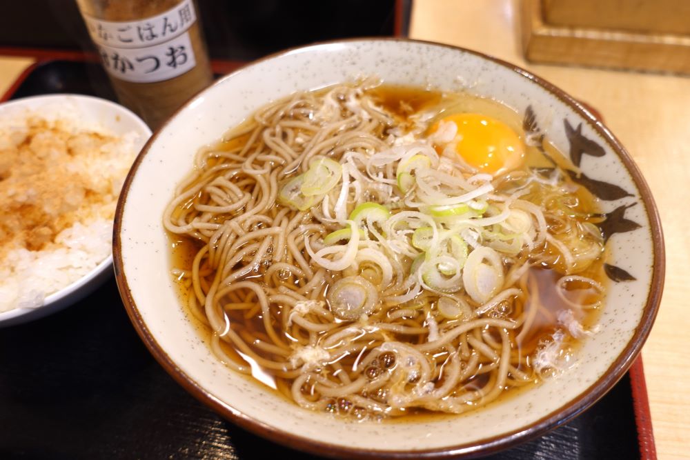 年越しはなぜ「そば」なの?香川だけじゃない「年越しうどん」食べる意外な県も