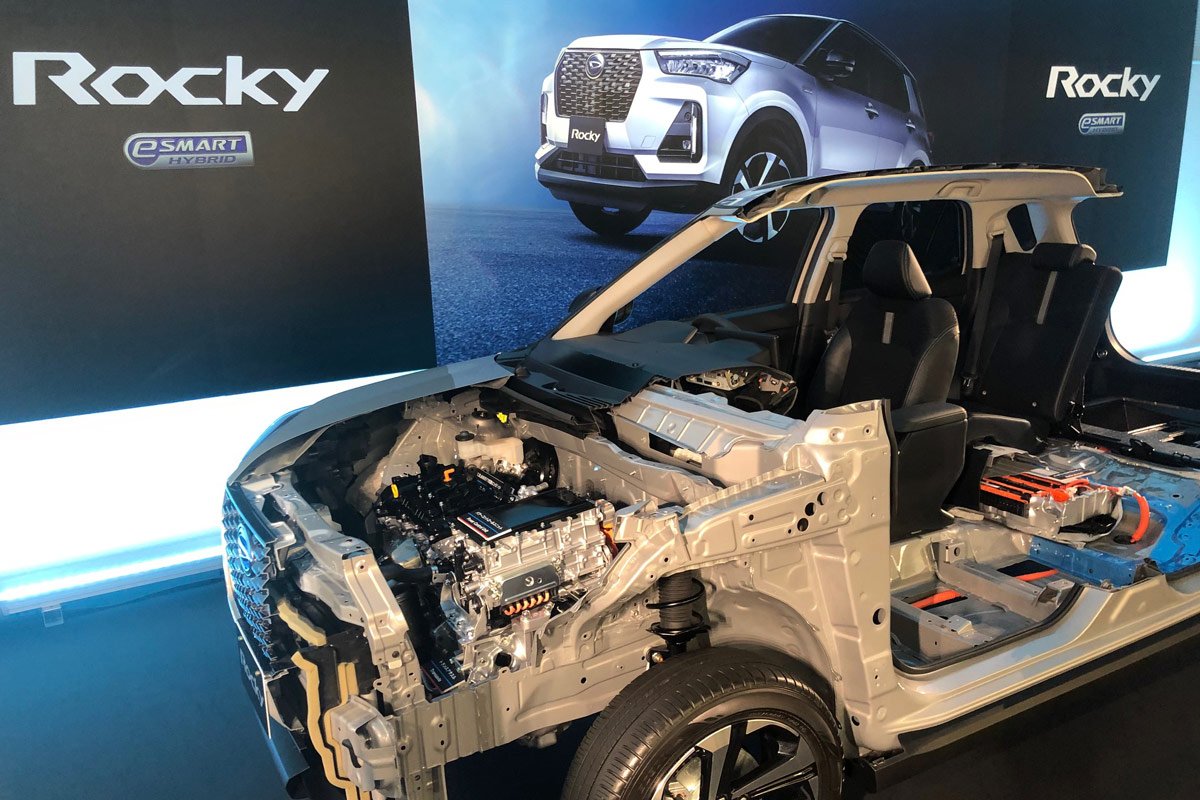 ダイハツの新ハイブリッドシステム「e-SMART HYBRID」と日産「e-POWER」ではどちらがすごいか?