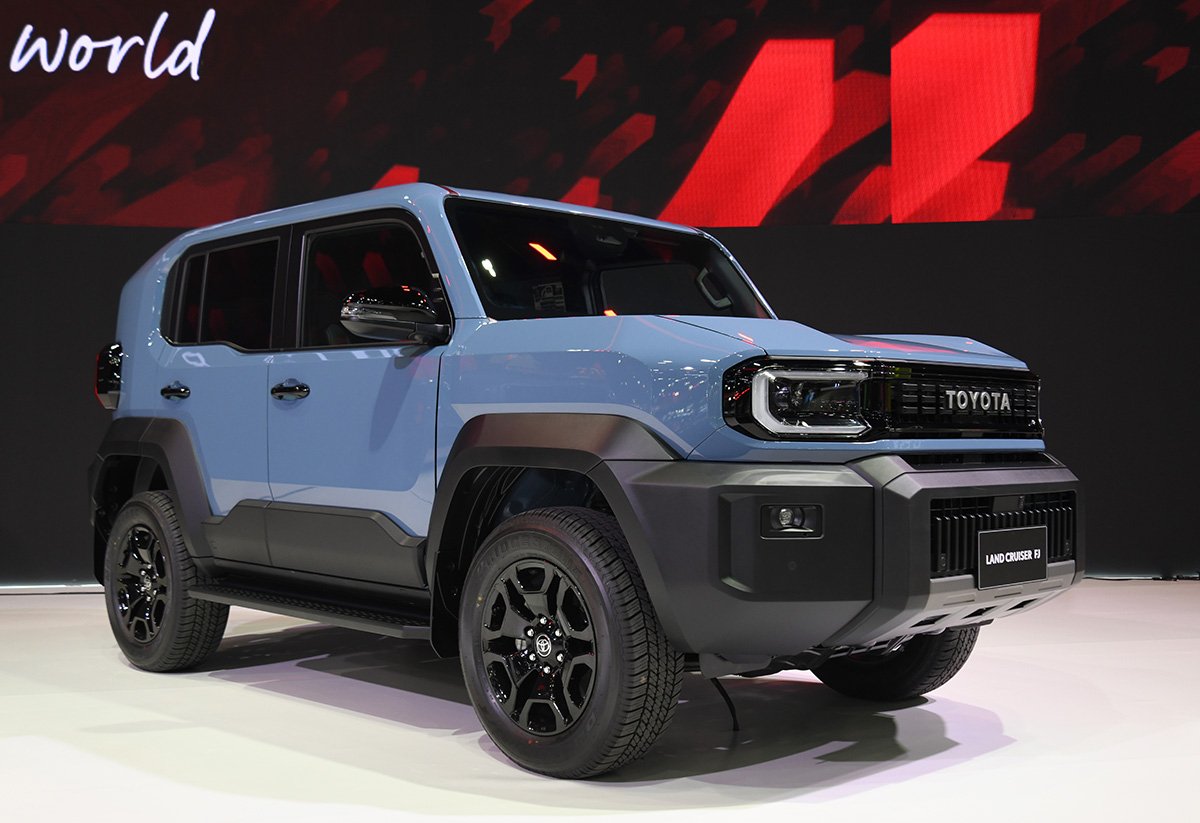 トヨタのランドクルーザーFJは日本でも今年中にデリバリー予定。ハイラックスがベースで、ラダーフレームを採用。ホイールベースは2580mmとコンパクトだが高い機動性を実現