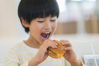 大腸がん予防は「10代」から、50歳未満での発症に腸内細菌の関与が判明