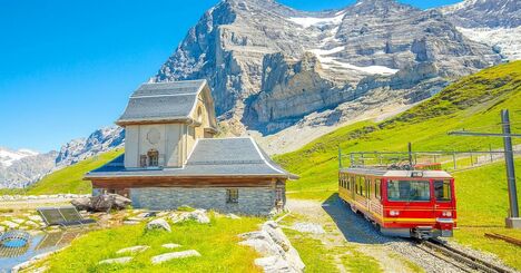 【鉄道で行くスイス】アルプス山脈のふもと超絶景山岳リゾートへの車窓の旅“3つのルート”