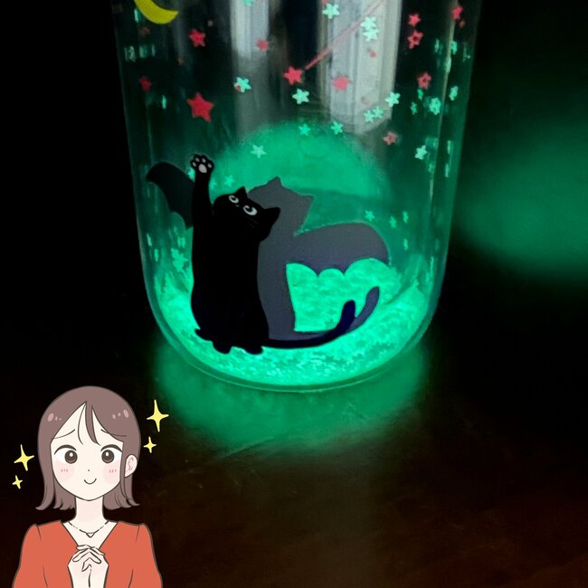 【スタバ】「2店舗目で発見」「かわいすぎる」ハロウィン限定の“幻想的なグラス”猫耳がめっちゃキュート！「めちゃくちゃ好きです」《購入レビュー》