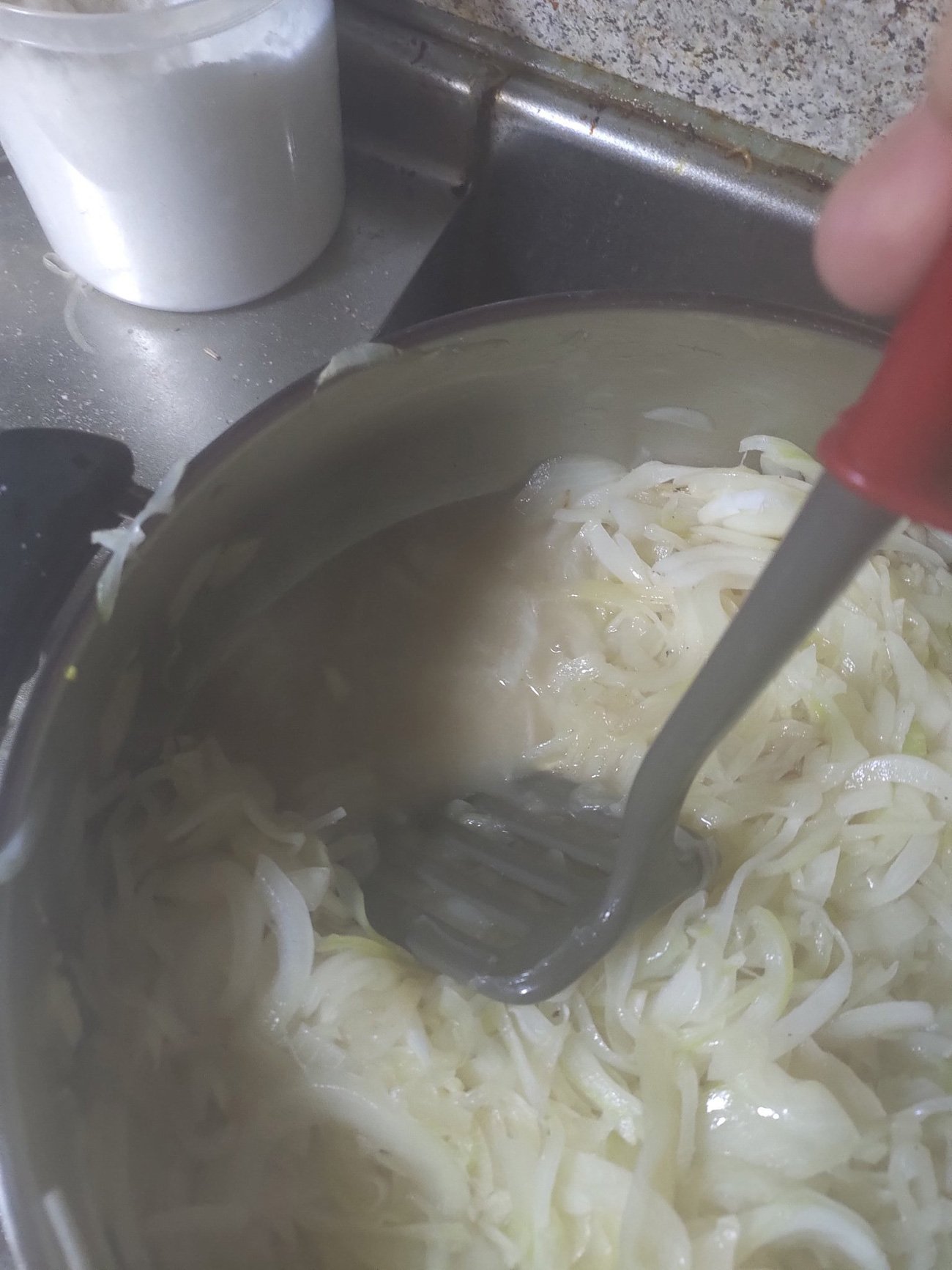 応用無限大! 超基本「飴色玉ねぎ」カレーの作り方