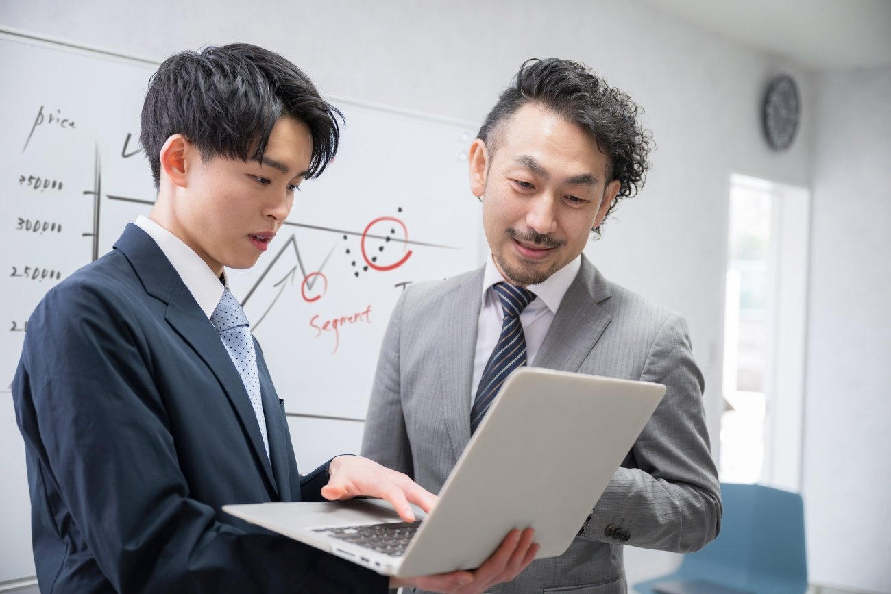 上司から「ひとまずやってみて」と言われた時、二流は「納得するまで動かない」。では一流は?