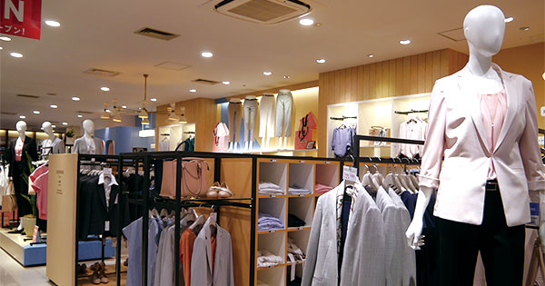 女性用スーツ販売絶好調 30 50代で需要急増の理由 Inside Enterprise ダイヤモンド オンライン