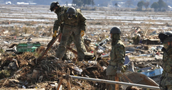 自衛隊の戦いを大きく変えた、2つの大震災 | 3.11を忘れない～大震災4年目の「今」を問う | ダイヤモンド・オンライン