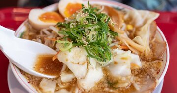 【人気ダイエットコーチが教える!】無性にラーメンやポテチが食べたいとき、体が本当に欲しているものとは?