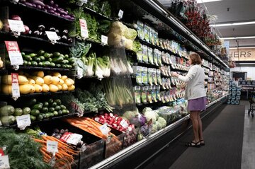 【社説】米実質賃金、インフレによる圧迫続く