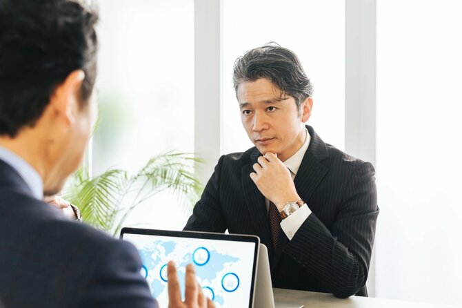 悩ましい! ドンドン悪化する50代「年上部下」との人間関係。ゼロ秒で対処する方法は?