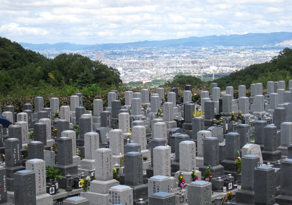 「夫と一緒は嫌!」熟年離婚のお墓問題(上)