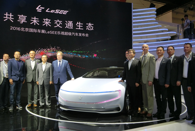 中国製の自動運転車が北京ショーに、黒幕はアップル!?