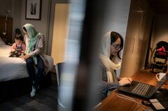 アフガニスタンの報道守れ、亡命記者の戦い