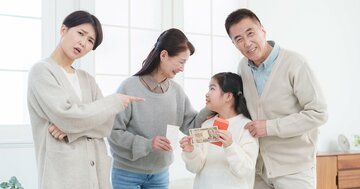 娘を甘やかす義母にイライラ…どうすればいいですか？→児童精神科医の意外な答え