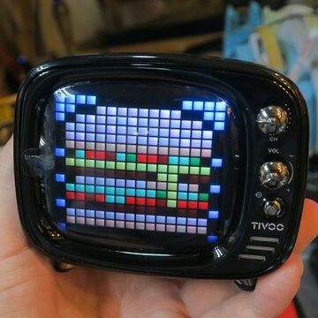 ドットアニメが表示できる！ レトロテレビ風Bluetoothスピーカー