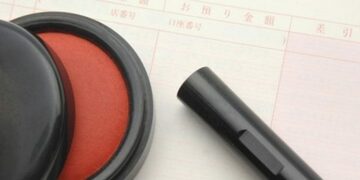三菱ＵＦＪ銀行の会員ステージ最上位・プラチナを目指せる「MUFG・プラチナ・アメックス」を解説！コンビニATM手数料や振込手数料が月3回まで無料に