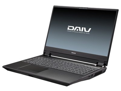 クリエイター向けの「DAIV 5N」。高性能デスクトップPCの性能をそのままノートPCに詰め込んだような製品だ。