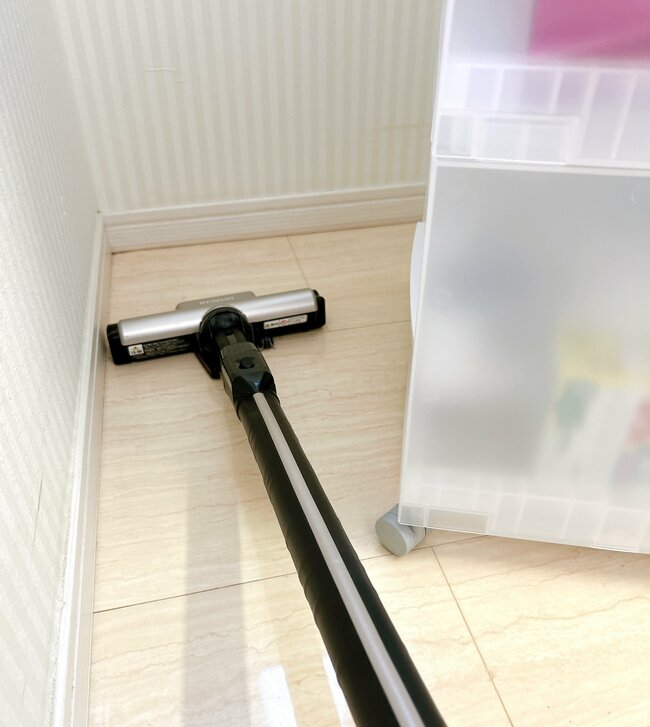 「整理したかったものが全ておさまりました」無印良品の“1990円の収納棚”部屋がスッキリ片付いちゃった!「思い切って4つも買ったが大正解!」「見た目もスタイリッシュ」