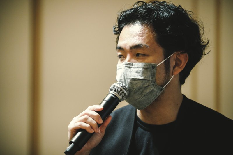 旧態依然とした伝統的な業界は、どうすれば滅びずに生き残れるのか?