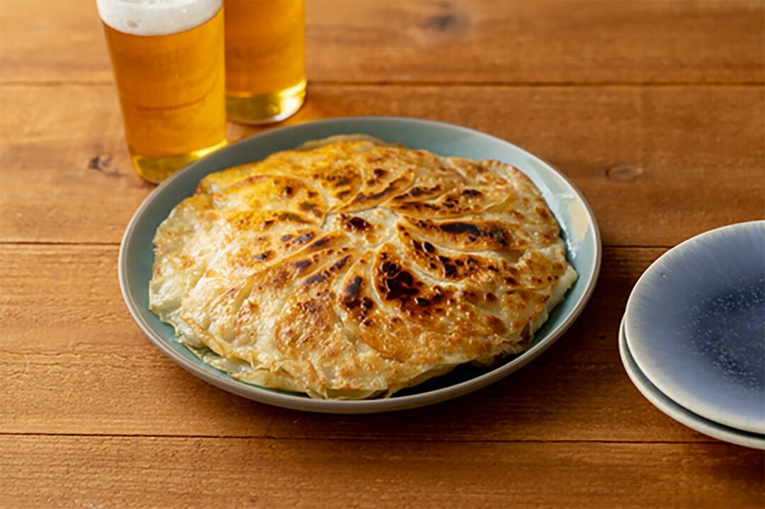 【傑作レシピ】皮で包まない! 肉餅風ビッグ餃子