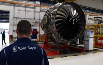 ロールス・ロイス、インフレ受け一時金33万円支給