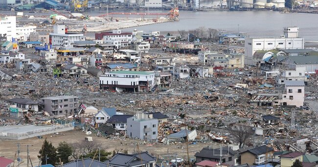 東日本大震災翌日の大船渡の町