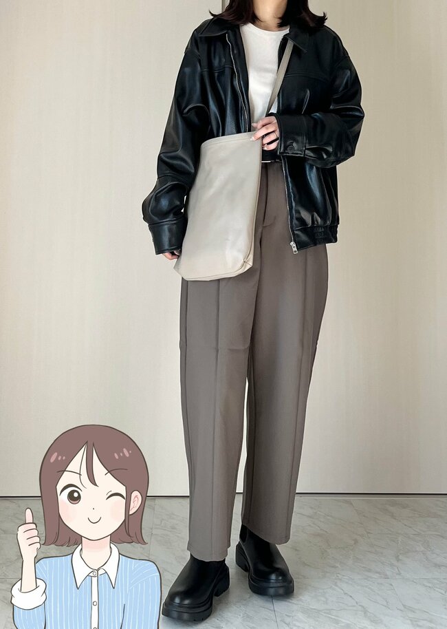 「痩せて見える!」「全色購入した」GUの“1990円ワイドパンツ”たっぷり着回せてコスパ抜群です!「脚の形が全く出ない!」