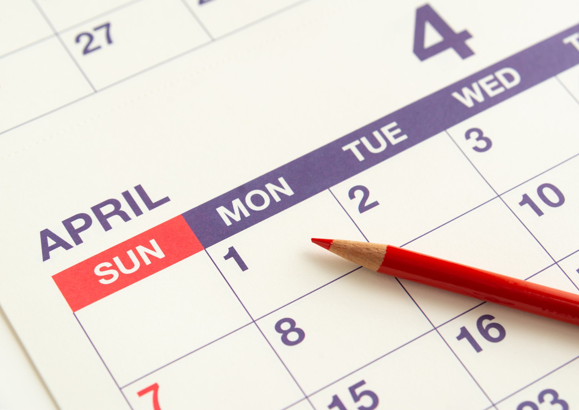 4月1日を指し示すカレンダーのイメージ画像