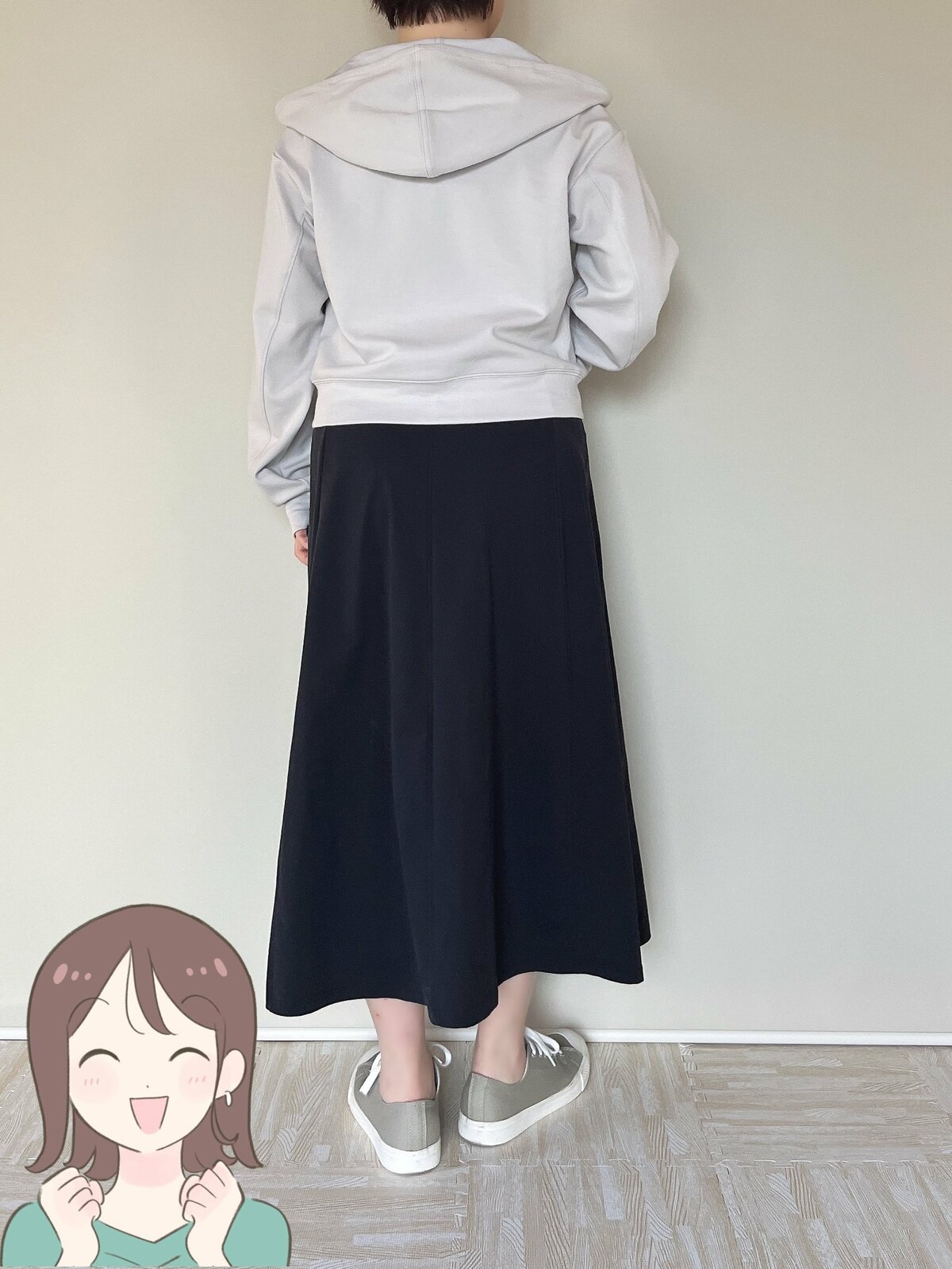 《GU値下げ品》サッと羽織るだけでかわいい“脚長見せトップス”1990円→1490円は嬉しすぎる!「色違いも買います!」「サラッと着れて何にでも合う」