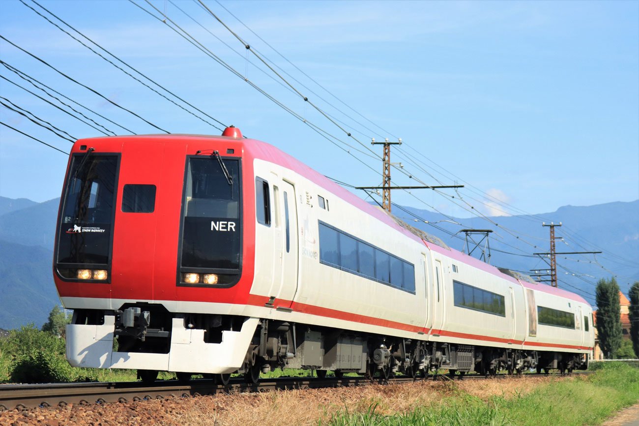 長野電鉄2100系「スノーモンキー」
