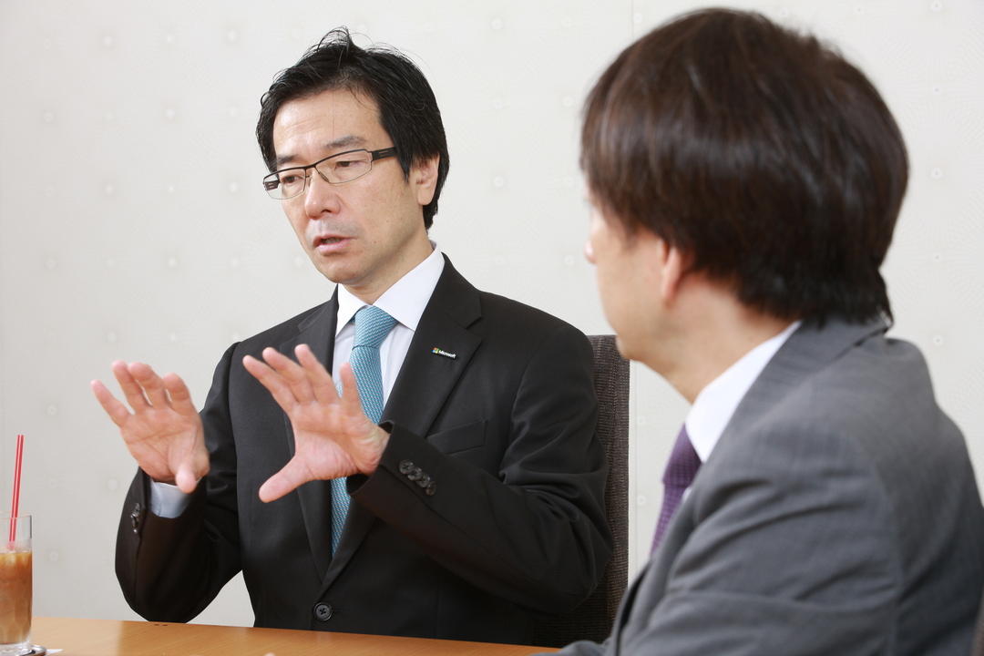 社長の愚直すぎる熱意を<br />陰で支える「通訳」の存在